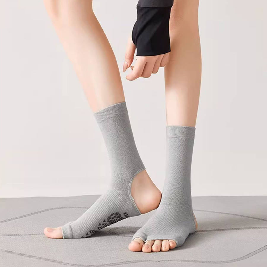 Calze da yoga Olivenorma traspiranti a metà polpaccio antiscivolo con punta e tallone aperti, ideali per donna. - image 10