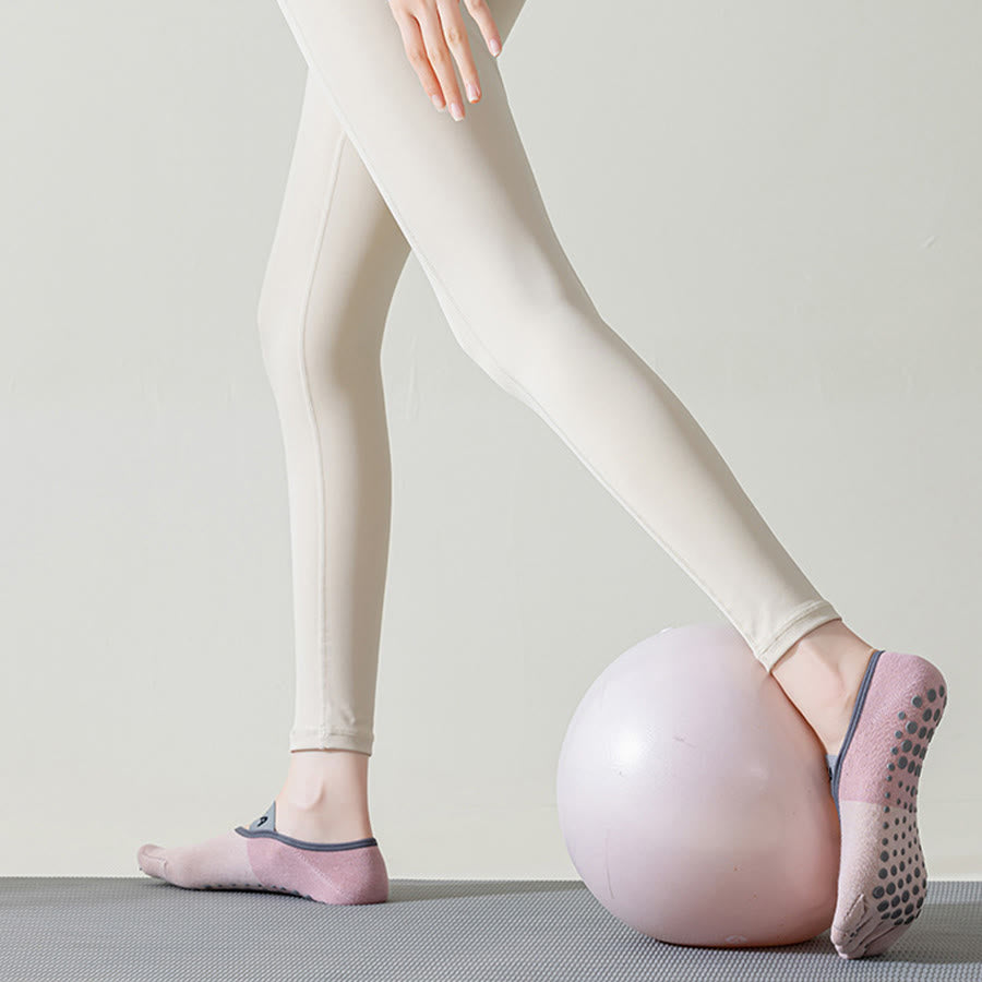 Calze antiscivolo Olivenorma a cinque dita a basso profilo per yoga, pilates e danza. Calze da yoga da donna. - image 7