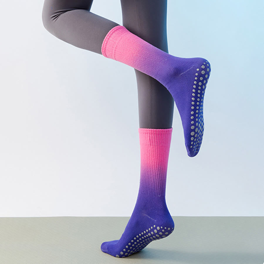 Calzini da yoga da donna Olivenorma con suola antiscivolo in silicone e gradiente di colore, lunghezza media. - image 5