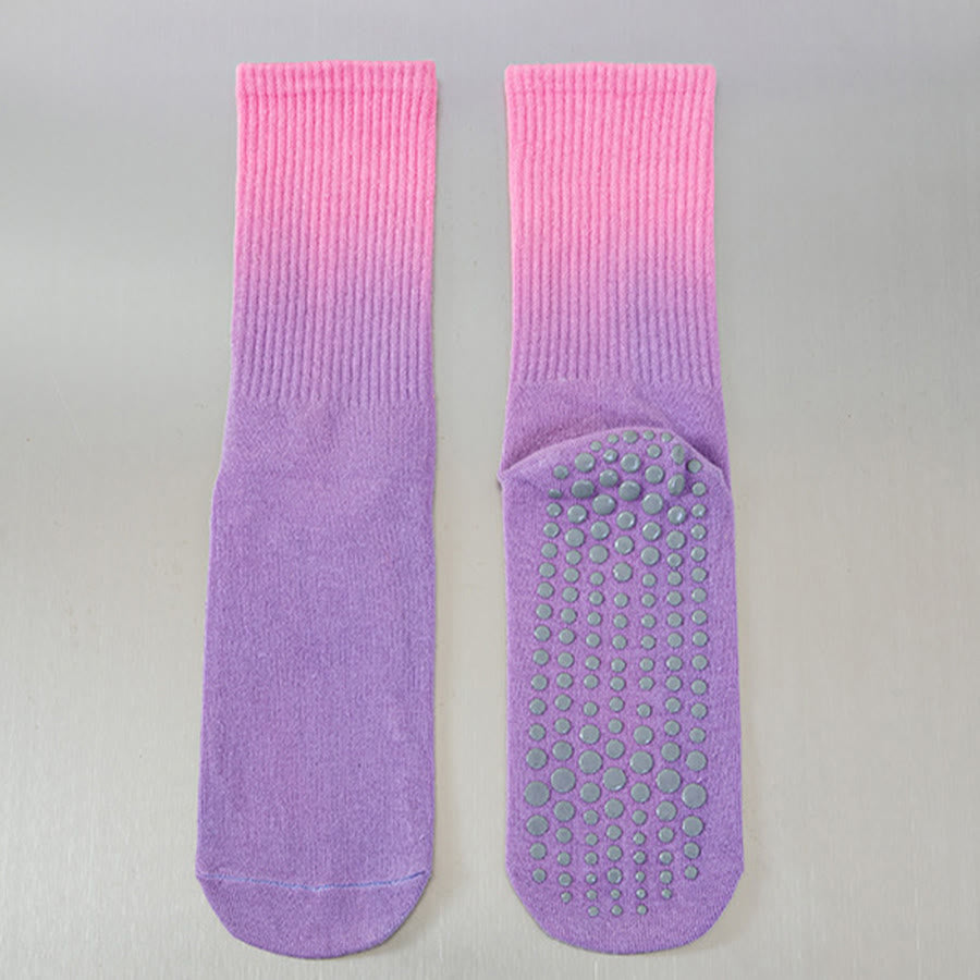 Calzini da yoga da donna Olivenorma con suola antiscivolo in silicone e gradiente di colore, lunghezza media. - Rosso-violetto pallido - 10 paia - image 17
