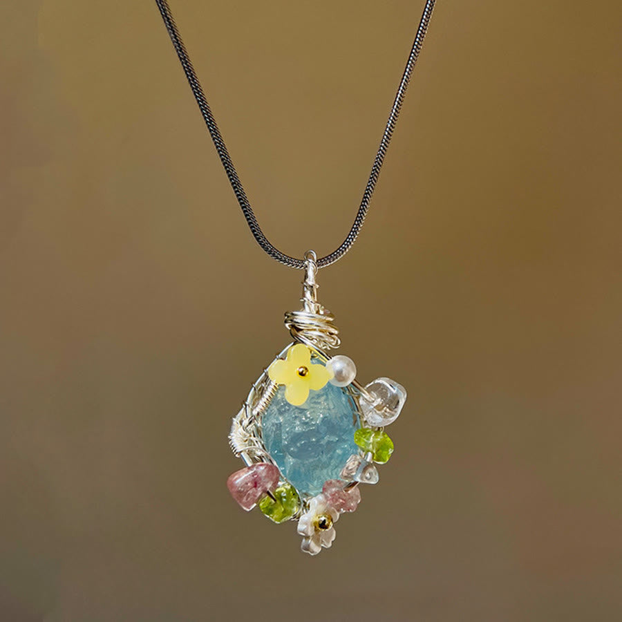 Collana con ciondolo Olivenorma in pietra naturale, fiori in smalto e peridoto - Acquamarina - image 3