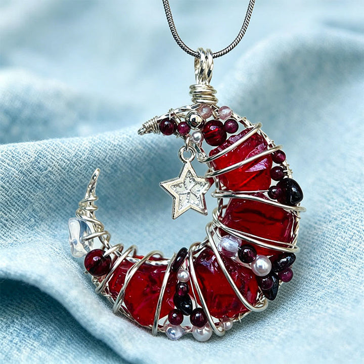 Olivenorma fatta a mano con mezzaluna, granato e vetro rosso, avvolta in filo metallico. - image 5