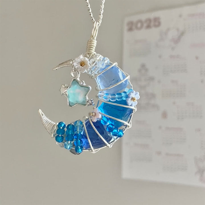Collana in argento con ciondolo a mezzaluna Olivenorma Raw Crystal e decorazioni a stella e fiore . Collana in argento con ciondolo a mezzaluna e decorazioni a stella e fiore. - Acquamarina - image 3