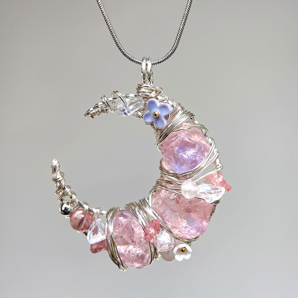 Collana Olivenorma con ciondolo a mezzaluna pastello e fiori, in pietra naturale - Vetro rosa - image 0