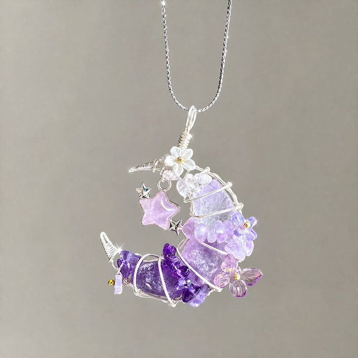 Collana in argento con ciondolo a mezzaluna Olivenorma Raw Crystal e decorazioni a stella e fiore . Collana in argento con ciondolo a mezzaluna e decorazioni a stella e fiore. - Amethyst & Flower Moon - image 0