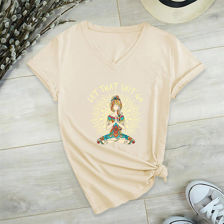 T-shirt Olivenorma con scollo a V a tema yoga, raffigurante una donna in meditazione con mandala. - Cachi - 2XL - image 27