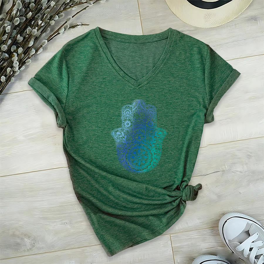 T-shirt da yoga con scollo a V e stampa sfumata della mano di Hamsa e mandala Olivenorma - Verde scuro - 2XL - image 21