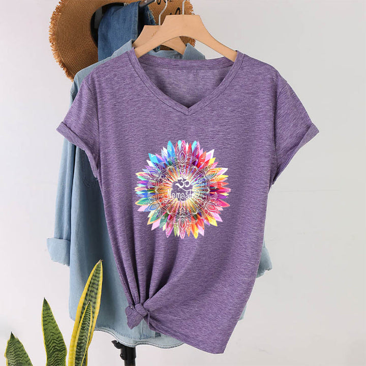 T-shirt con scollo a V ispirata al Mandala Om Namaste ispirata allo Zen Olivenorma - Viola - 2XL - image 36