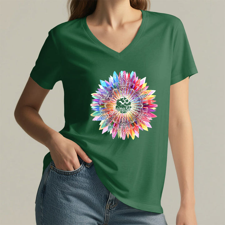 T-shirt con scollo a V ispirata al Mandala Om Namaste ispirata allo Zen Olivenorma - image 22