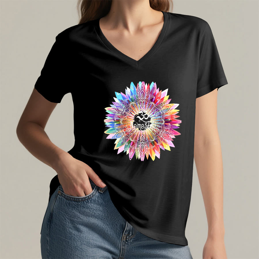 T-shirt con scollo a V ispirata al Mandala Om Namaste ispirata allo Zen Olivenorma - image 13