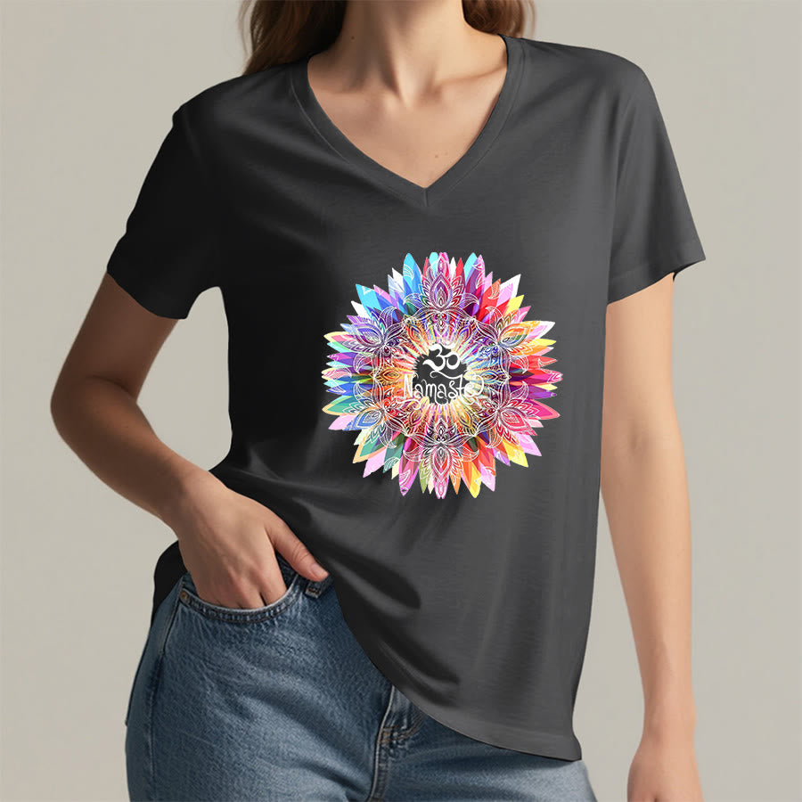 T-shirt con scollo a V ispirata al Mandala Om Namaste ispirata allo Zen Olivenorma - image 16