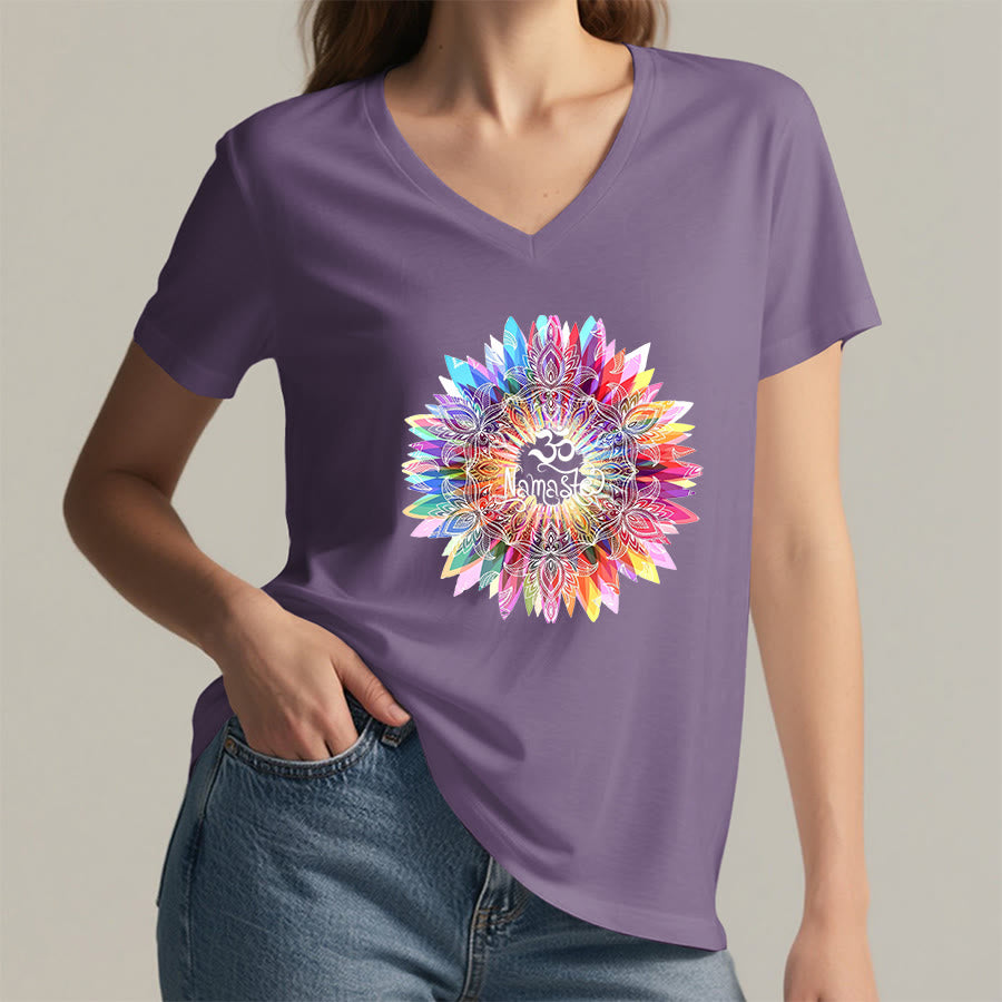 T-shirt con scollo a V ispirata al Mandala Om Namaste ispirata allo Zen Olivenorma - image 37