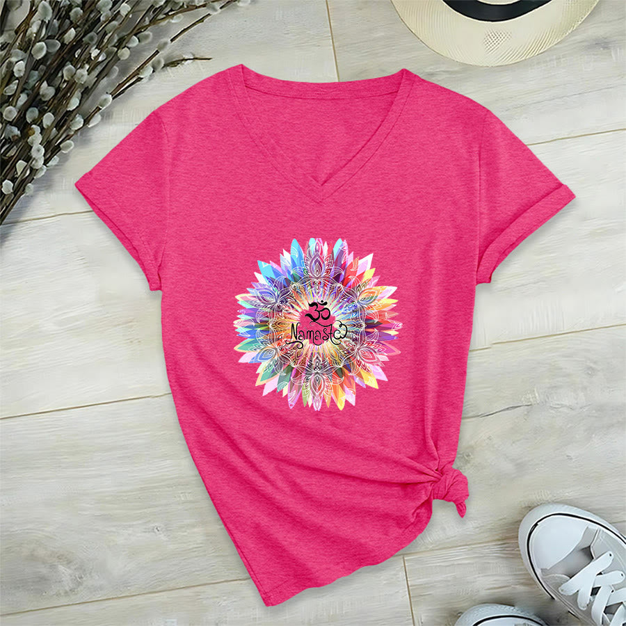 T-shirt con scollo a V ispirata al Mandala Om Namaste ispirata allo Zen Olivenorma - image 35