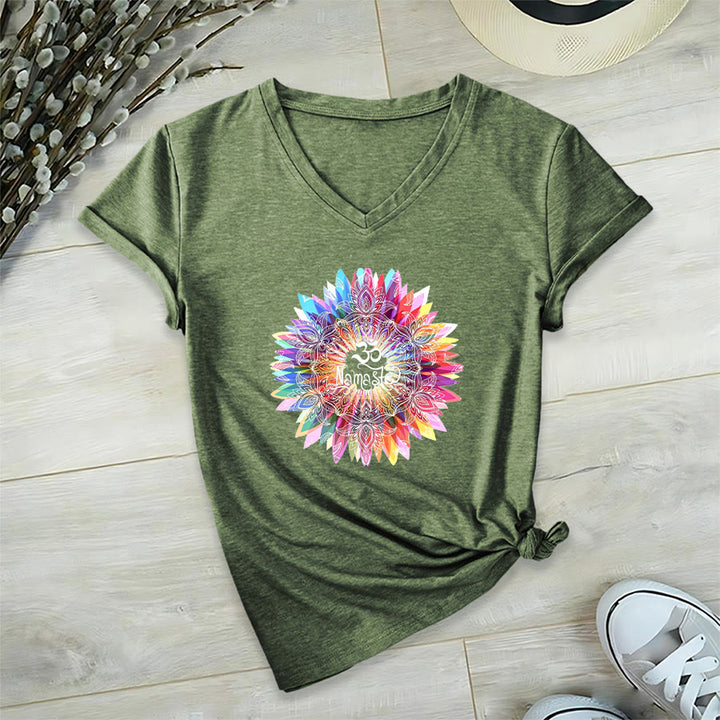 T-shirt con scollo a V ispirata al Mandala Om Namaste ispirata allo Zen Olivenorma - image 26