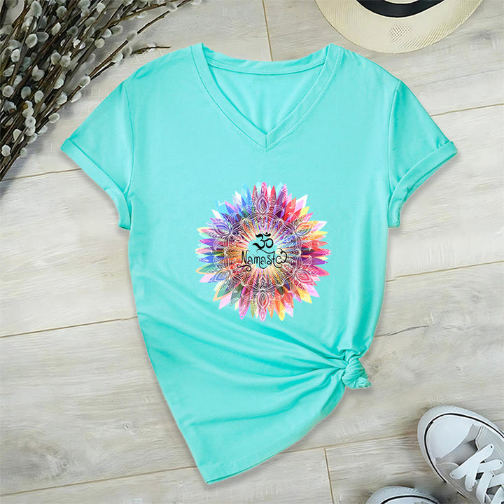 T-shirt con scollo a V ispirata al Mandala Om Namaste ispirata allo Zen Olivenorma - image 11