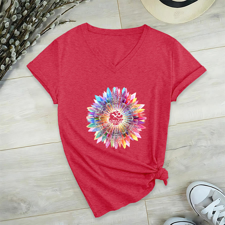 T-shirt con scollo a V ispirata al Mandala Om Namaste ispirata allo Zen Olivenorma - image 29