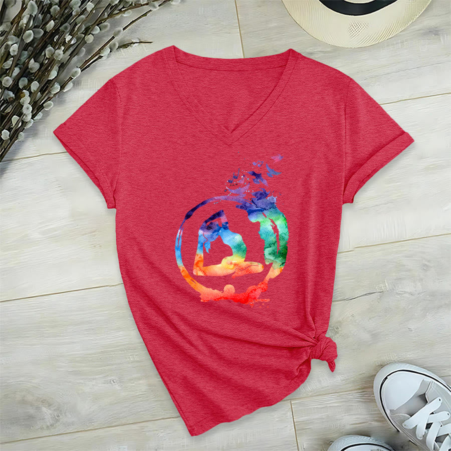 T-shirt Olivenorma con stampa di silhouette di pose yoga ad acquerello e uccelli, con scollo a V. - Rosso - 2XL - image 27