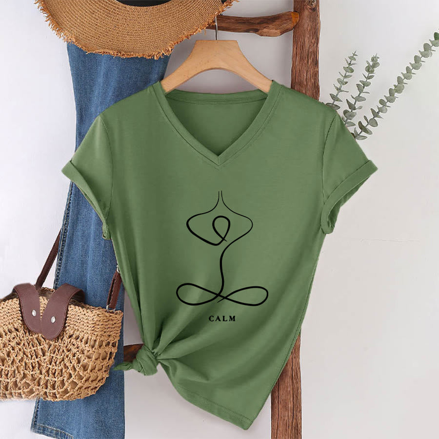 T-shirt Olivenorma con scollo a V e stampa minimalista "Pose Yoga Calma e Respiro". - CALMA - Verde oliva - 2XL - image 48