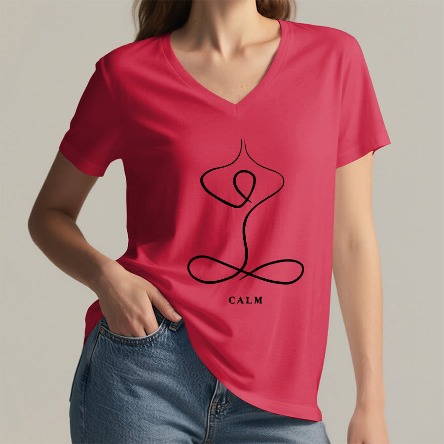 T-shirt Olivenorma con scollo a V e stampa minimalista "Pose Yoga Calma e Respiro". - image 55