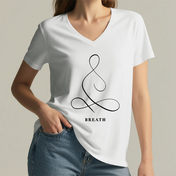 T-shirt Olivenorma con scollo a V e stampa minimalista "Pose Yoga Calma e Respiro". - image 4