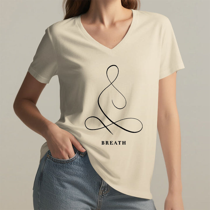 T-shirt Olivenorma con scollo a V e stampa minimalista "Pose Yoga Calma e Respiro". - image 10