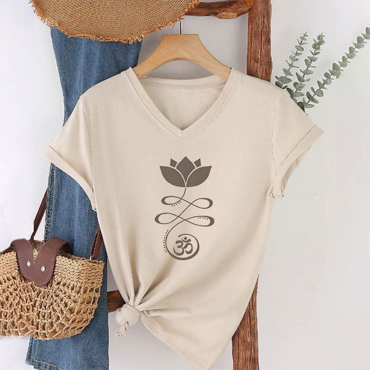 Olivenorma Lotus con simbolo Om e stampa Unalome, t-shirt yoga con scollo a V. - image 4
