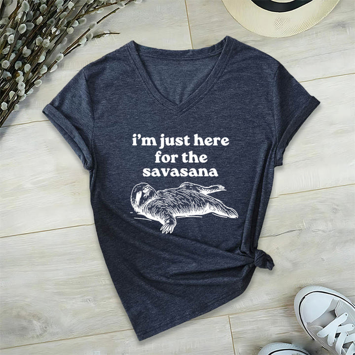 Maglietta con scollo a V e grafica umoristica del bradipo Olivenorma "Savasana". - Blu navy - 2XL - image 21