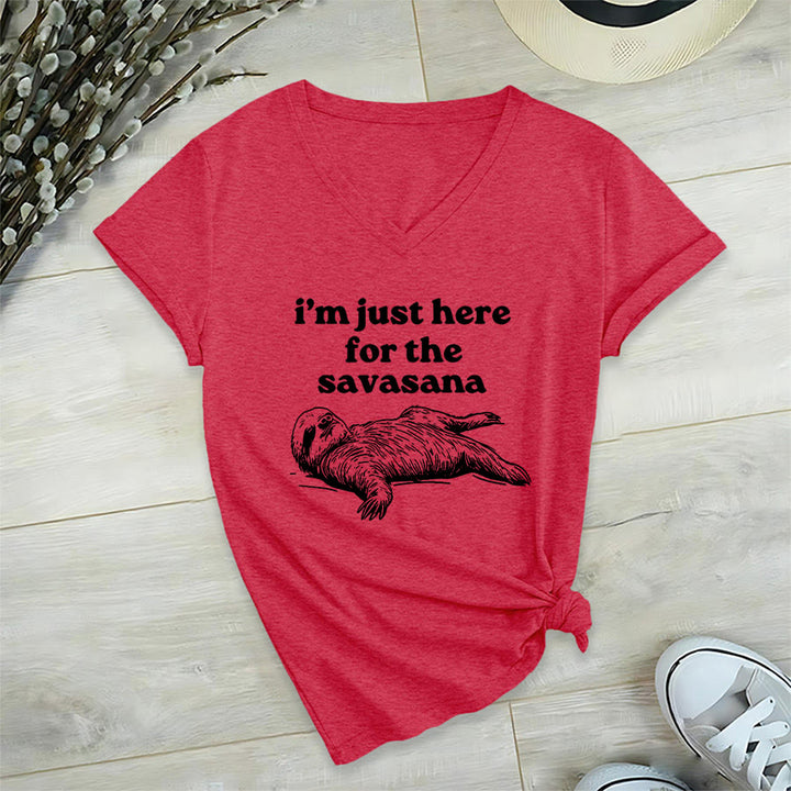 Maglietta con scollo a V e grafica umoristica del bradipo Olivenorma "Savasana". - Rosso - 2XL - image 27