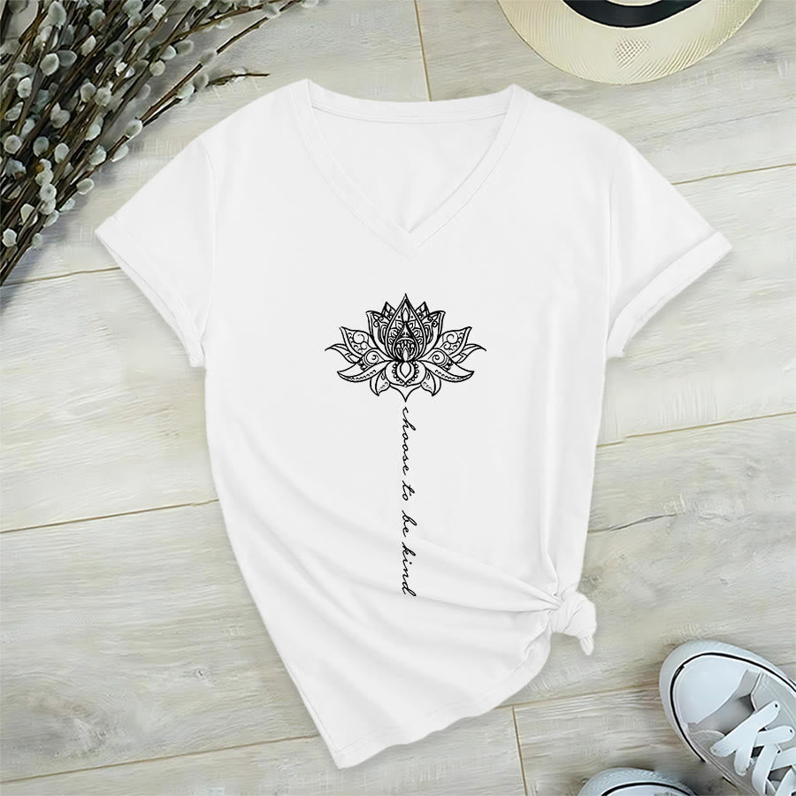 T-shirt Olivenorma con scollo a V e stampa mandala di loto "Choose To Be Kind" - Bianco - 2XL - image 18