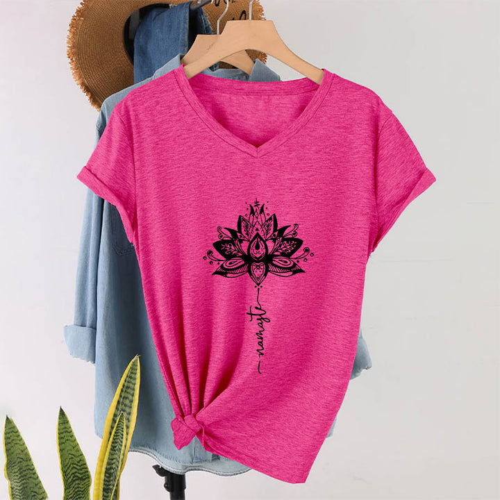 T-shirt Olivenorma con intricato mandala di loto e disegno Namaste, scollo a V. - image 34