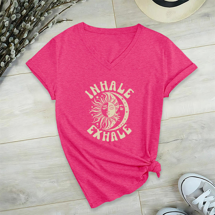 T-shirt Olivenorma Boho Sun Moon con grafica "Inhale Exhale" e scollo a V. - Rosso rosa - 2XL - image 33