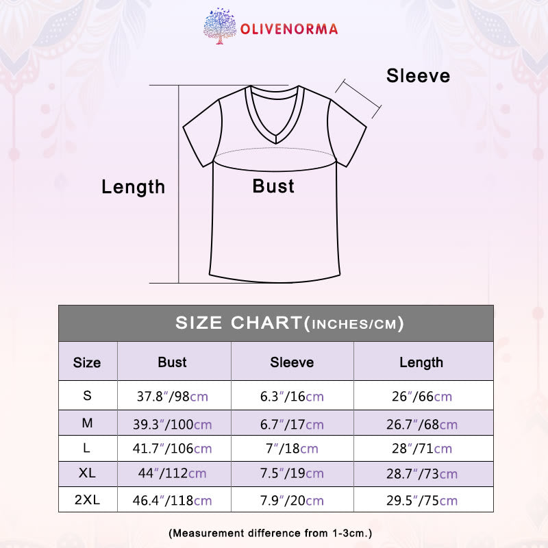 T-shirt da donna con scollo a V e grafica spirituale Olivenorma con mandala verticale dei sette chakra. - image 39