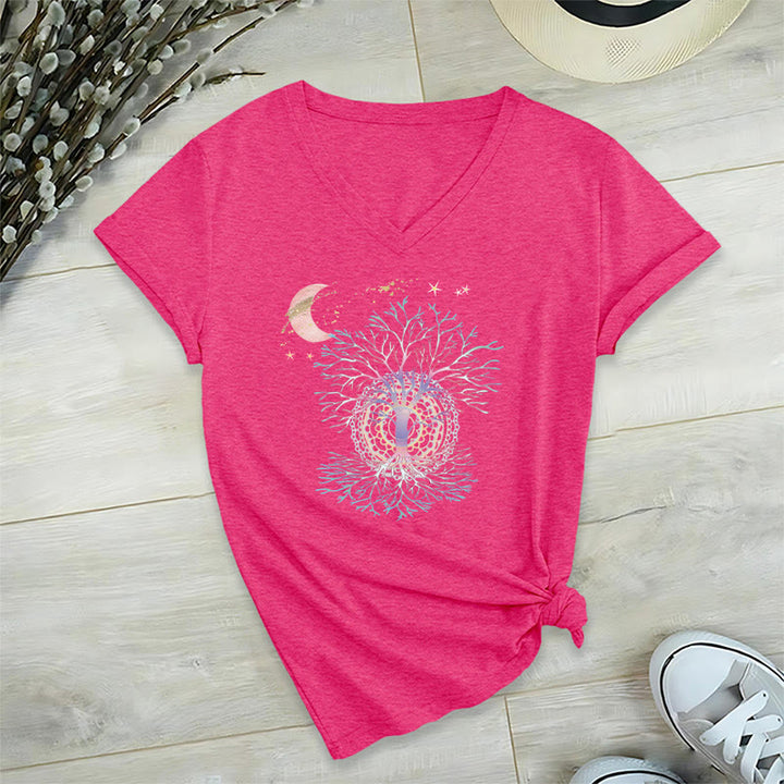 T-shirt da donna con scollo a V Olivenorma Boho con stampa luna crescente, stella, galassia e albero della vita. - Rosso rosa - 2XL - image 33