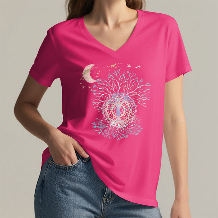 T-shirt da donna con scollo a V Olivenorma Boho con stampa luna crescente, stella, galassia e albero della vita. - image 35