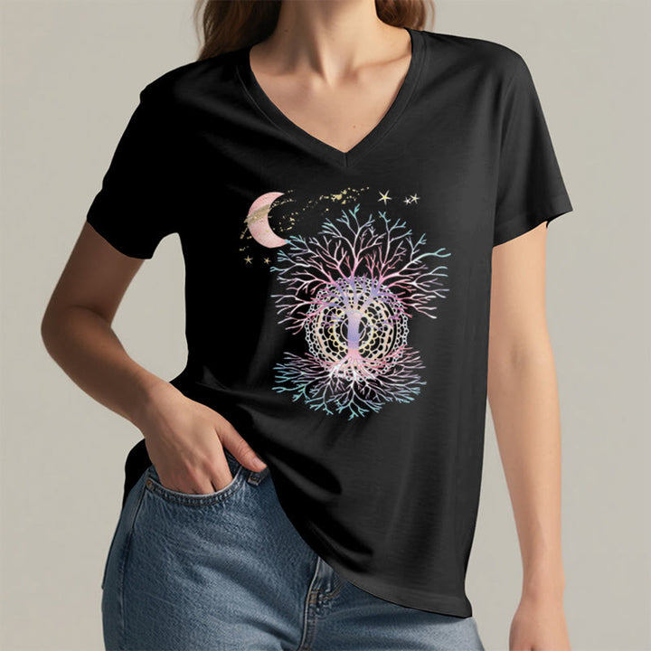 T-shirt da donna con scollo a V Olivenorma Boho con stampa luna crescente, stella, galassia e albero della vita. - image 17