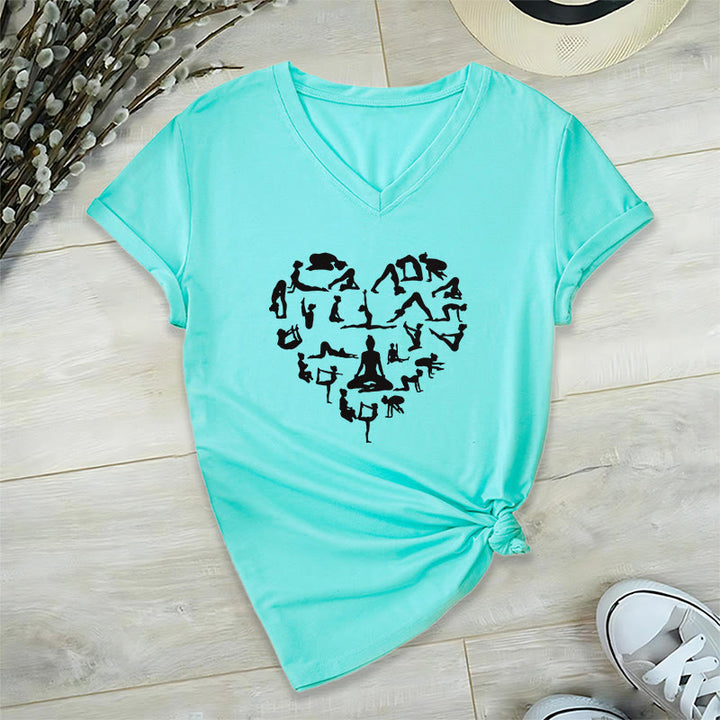 T-shirt da donna con scollo a V e grafica a forma di cuore Olivenorma con silhouette di tutte le posizioni yoga. - Lago Blu - 2XL - image 9