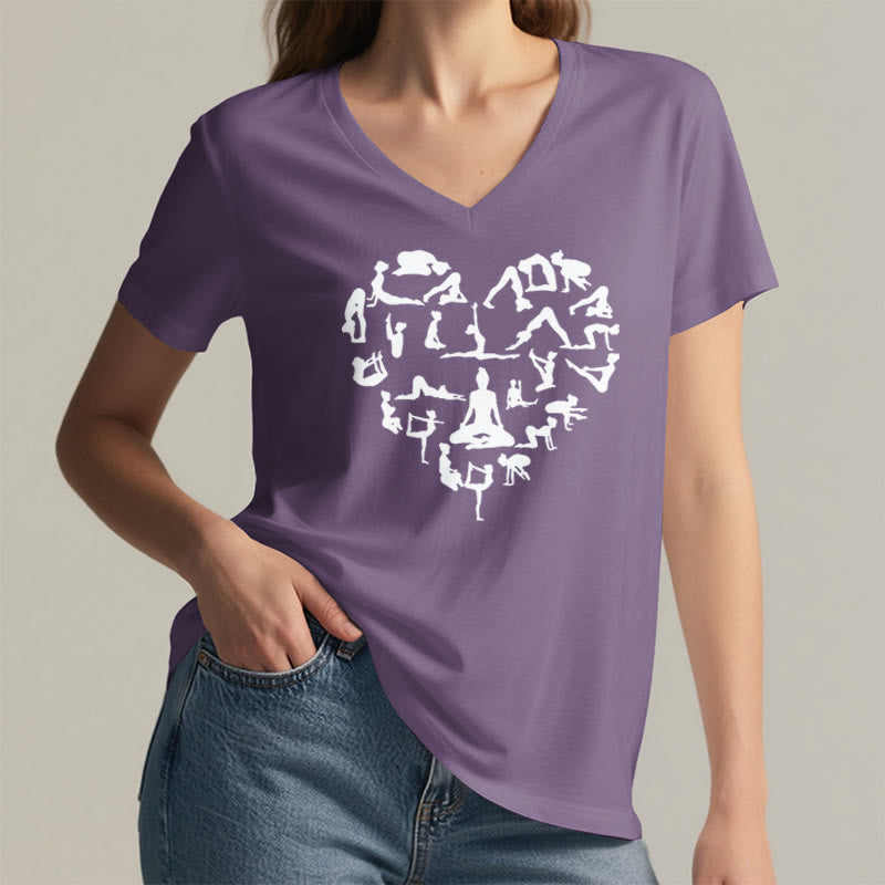 T-shirt da donna con scollo a V e grafica a forma di cuore Olivenorma con silhouette di tutte le posizioni yoga. - image 38