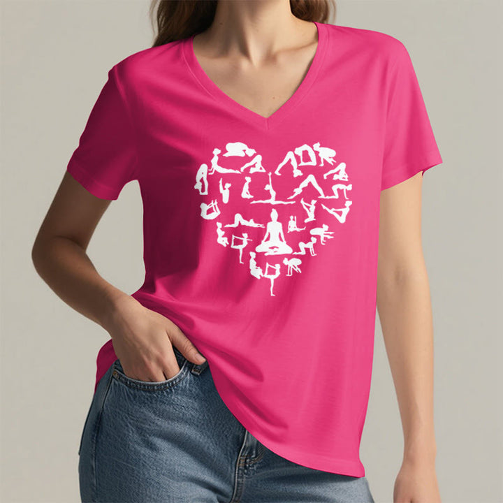 T-shirt da donna con scollo a V e grafica a forma di cuore Olivenorma con silhouette di tutte le posizioni yoga. - image 35