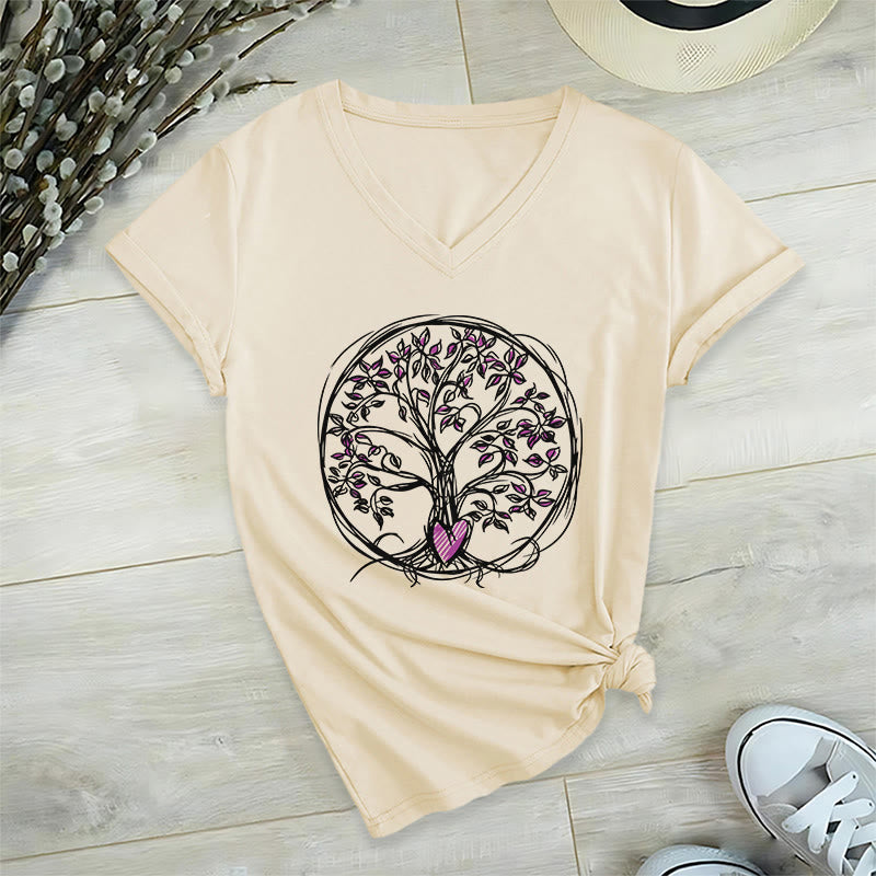 T-shirt da donna con scollo a V e stampa grafica "Cerchio Cuore Radice Albero della Vita Boho" Olivenorma. - image 4