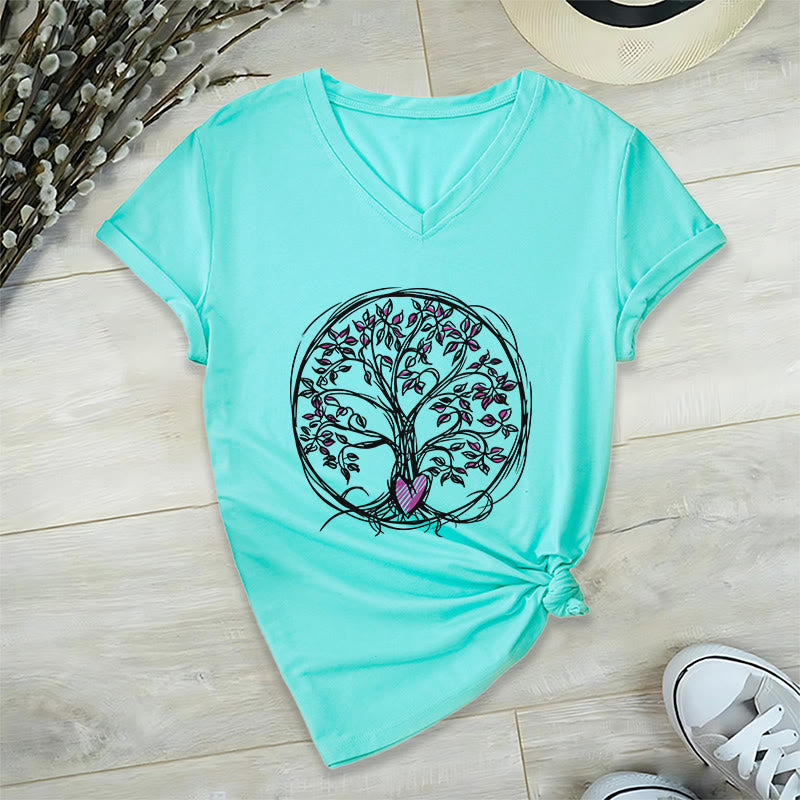 T-shirt da donna con scollo a V e stampa grafica "Cerchio Cuore Radice Albero della Vita Boho" Olivenorma. - image 10