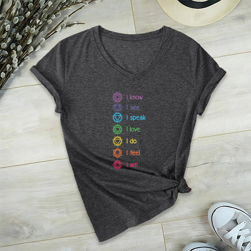 Maglietta da donna con scollo a V e scritta Olivenorma 7 Chakra Affirmation Vertical Rainbow Symbol Graphic. - Grigio - 2XL - image 15