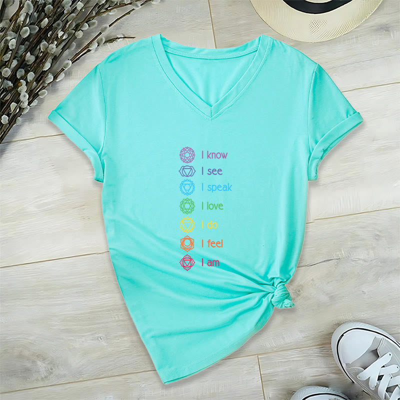 Maglietta da donna con scollo a V e scritta Olivenorma 7 Chakra Affirmation Vertical Rainbow Symbol Graphic. - Lago Blu - 2XL - image 12