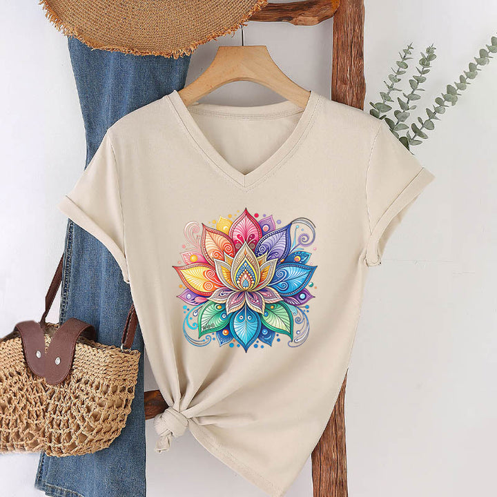 T-shirt da donna con scollo a V e stampa grafica boho "Vivant Rainbow Mandala Lotus" Olivenorma. - Cachi - 2XL - image 6
