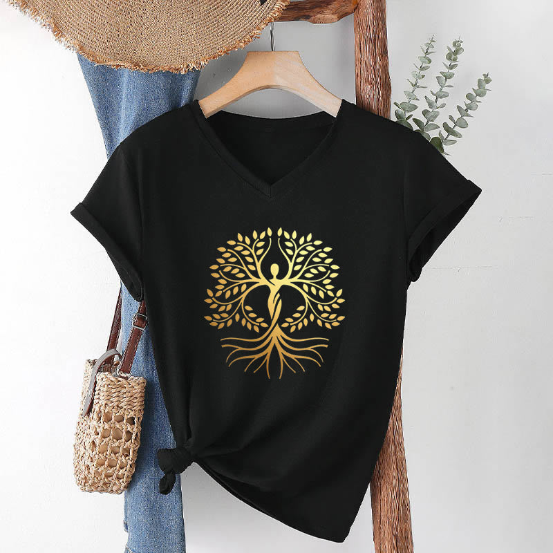 T-shirt da donna con scollo a V e silhouette umana in lamina d'oro Olivenorma con albero della vita e grafica spirituale. - Nero - 2XL - image 12