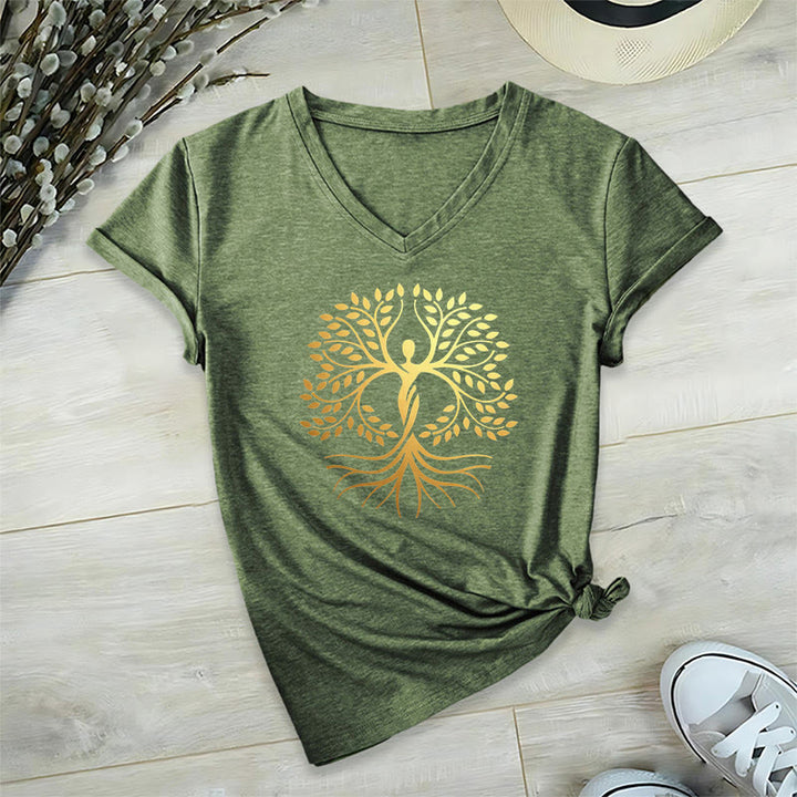 T-shirt da donna con scollo a V e silhouette umana in lamina d'oro Olivenorma con albero della vita e grafica spirituale. - image 1