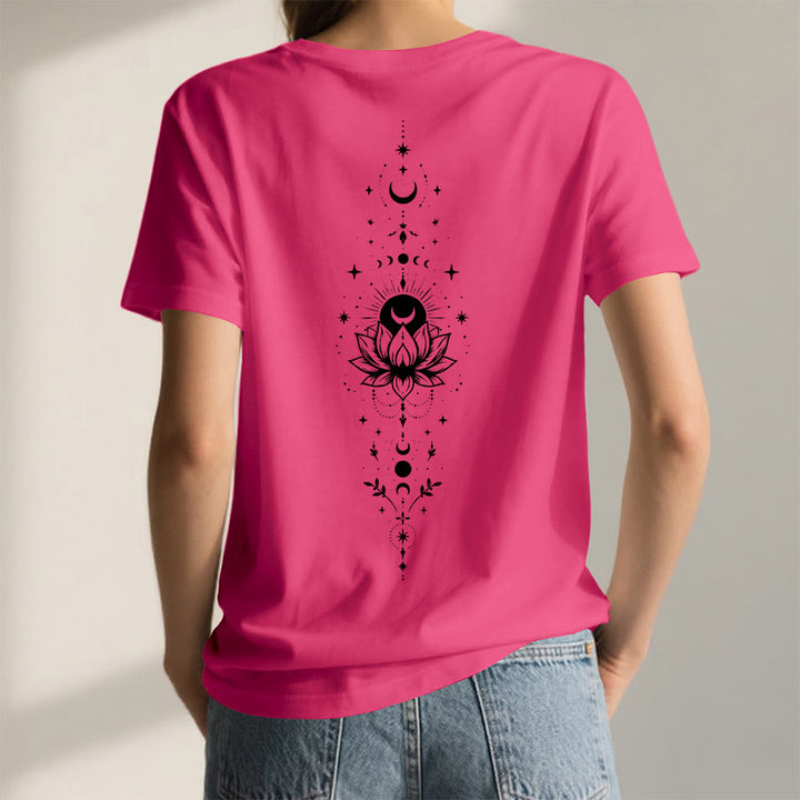 T-shirt da donna con scollo a V Olivenorma con doppia stampa fronte/retro, luna e loto, grafica spirituale. - image 59