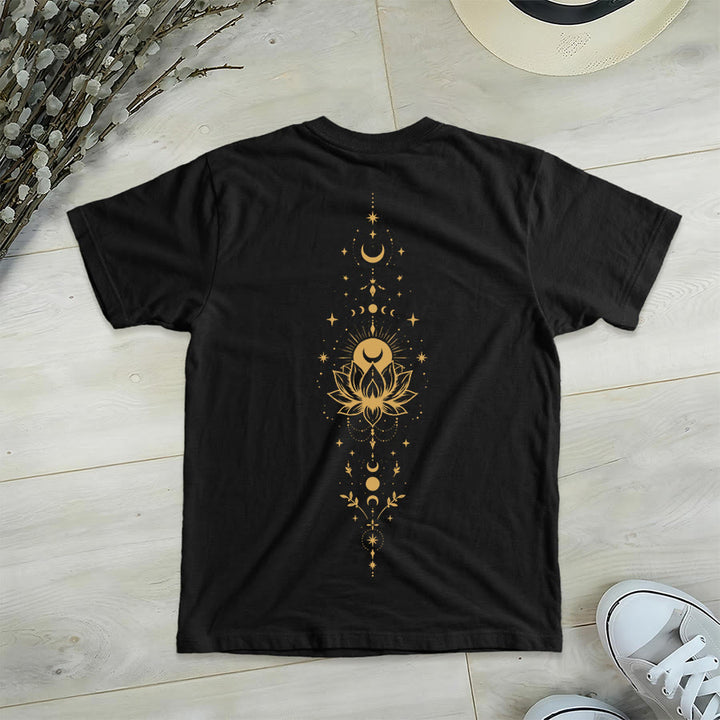 T-shirt da donna con scollo a V Olivenorma con doppia stampa fronte/retro, luna e loto, grafica spirituale. - image 31