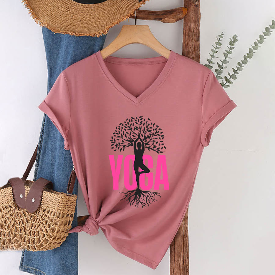 Maglietta da donna con scollo a V e stampa grafica Olivenorma Yoga Figure Tree Of Life con testo in grassetto. - Rosa - 2XL - image 13