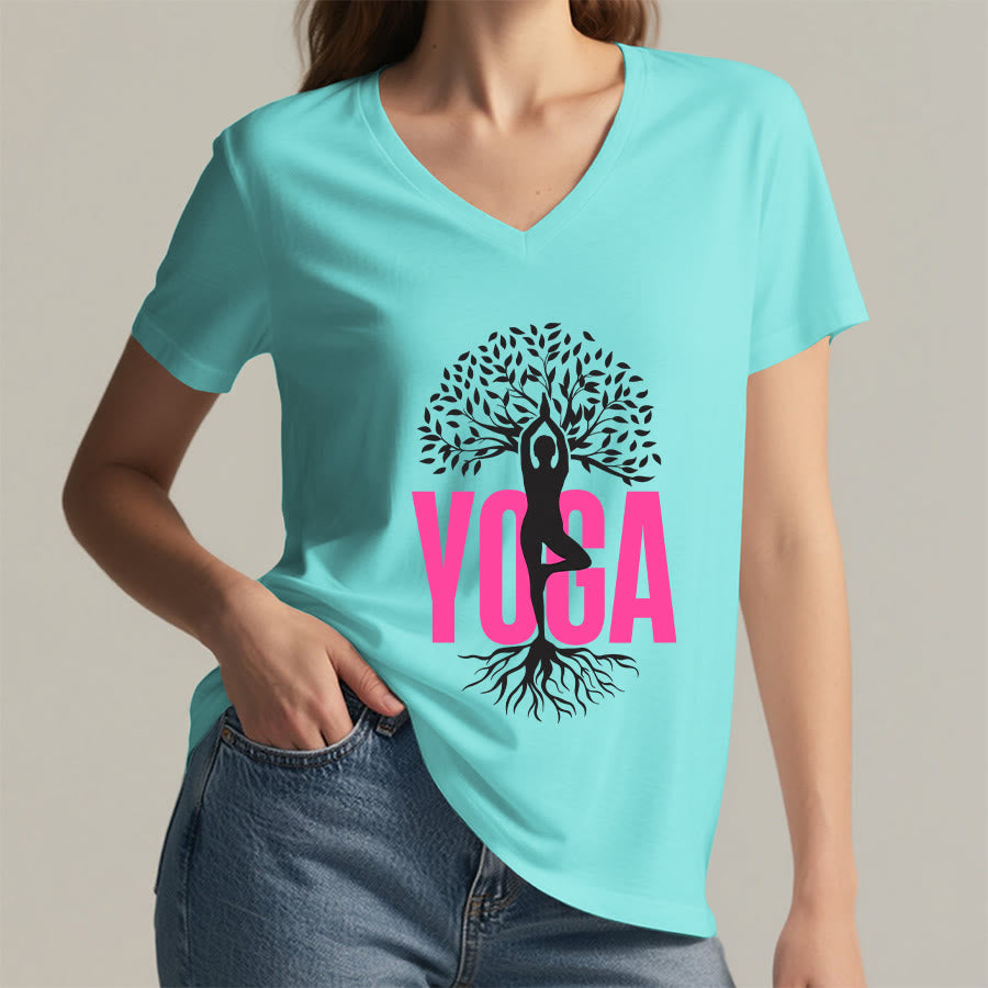 Maglietta da donna con scollo a V e stampa grafica Olivenorma Yoga Figure Tree Of Life con testo in grassetto. - image 17