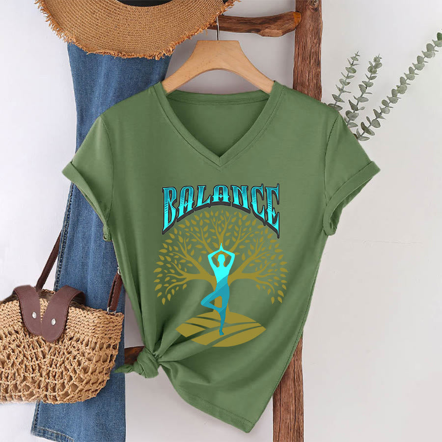 Maglietta da donna con scollo a V Olivenorma Tree Pose Yoga Lady Balance Word Spiritual - Verde oliva - 2XL - image 7